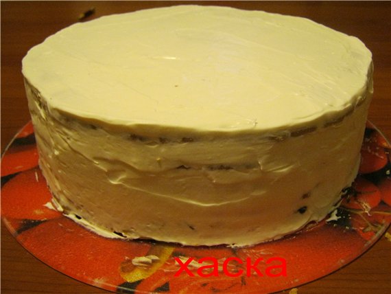 Zandkoekcake met verschillende crèmes