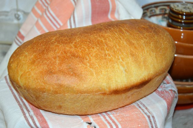 לחם חיטה "הונגרי" בתנור