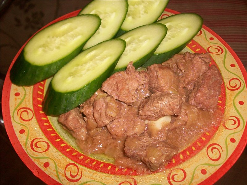 בשר בקר מבושל עם מבטא סיני (Bork U700 מולטי-קוק)