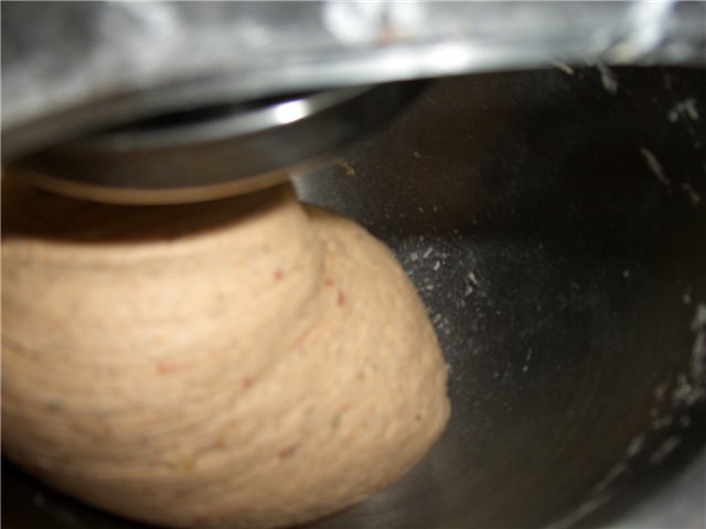 Kneading bread dough (wheat and wheat-rye) in a combine and manually
