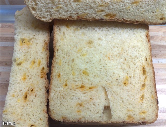 Pan de queso con masa (panificadora)