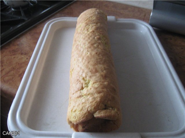 Biscuit roll, baked with filling