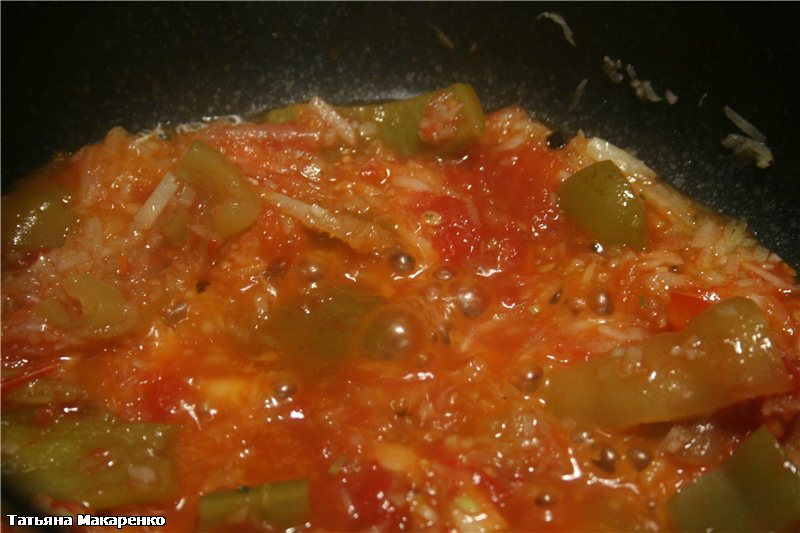 Lenticchie verdi con cipolle, aglio e lecho