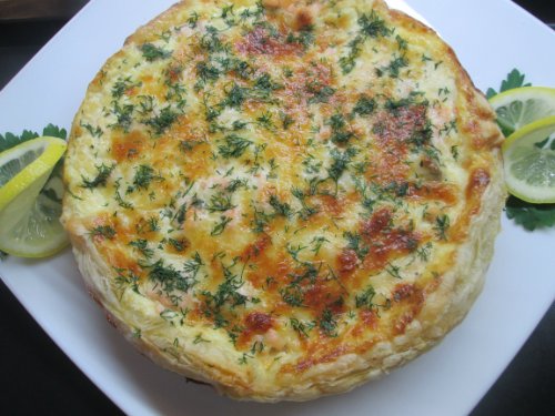 Quiche with salmon and chavroux goat cheese