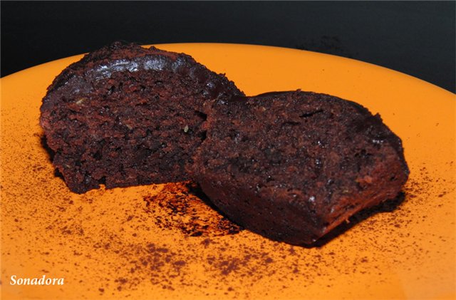 Muffin czekoladowy z cukinią