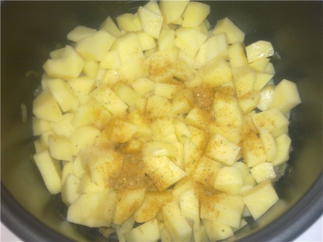 Gebraden aardappelen en champignons (Panasonic SR-TMH181)