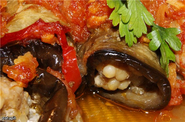 Eggplant rolls with minced meat and couscous