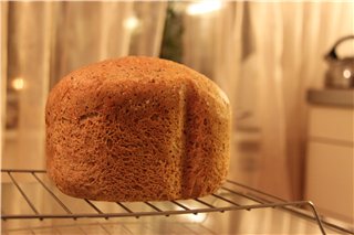 Wheat bread with ground flax seeds and whole grain flour