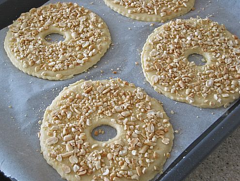 Cookies Sand ring with peanuts