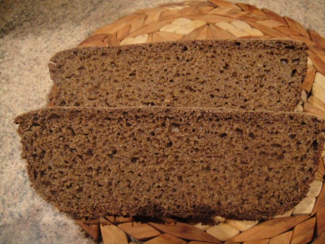 Rye bread 100% from peeled and seeded flour in KhP.