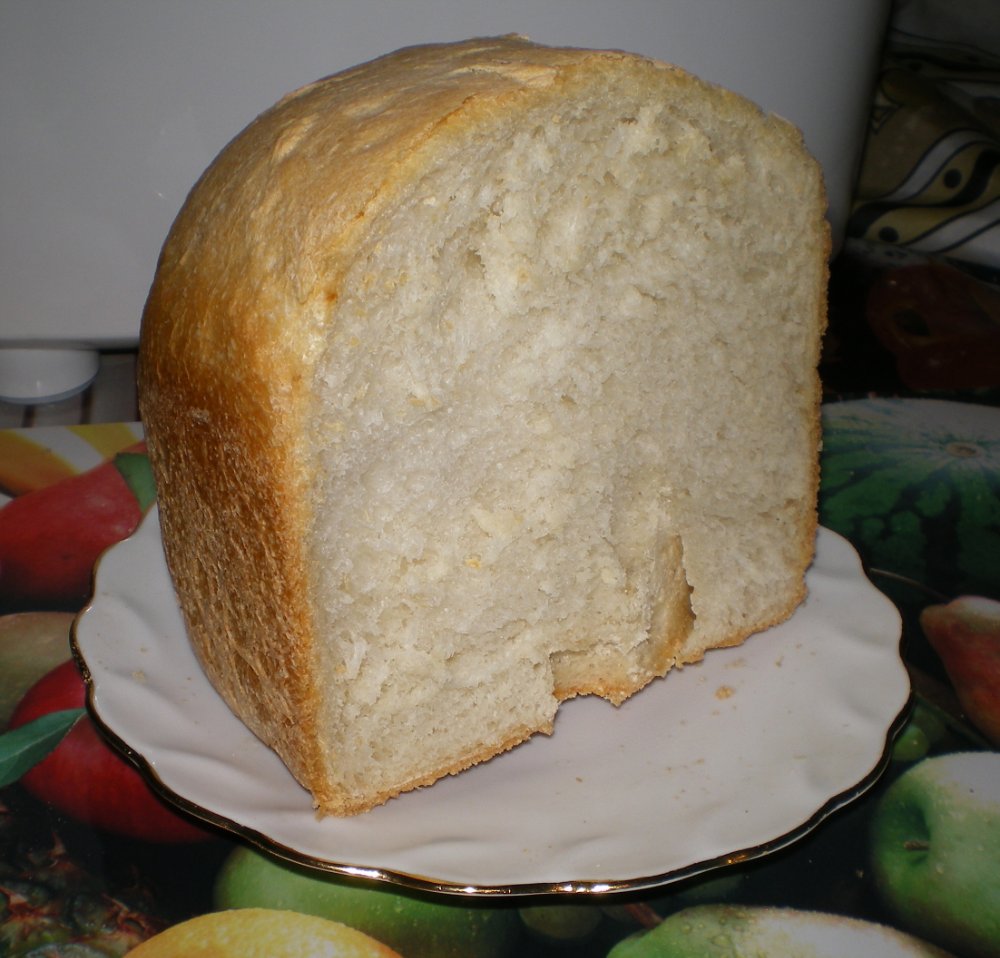 Panasonic SD-2501. Plain white bread.