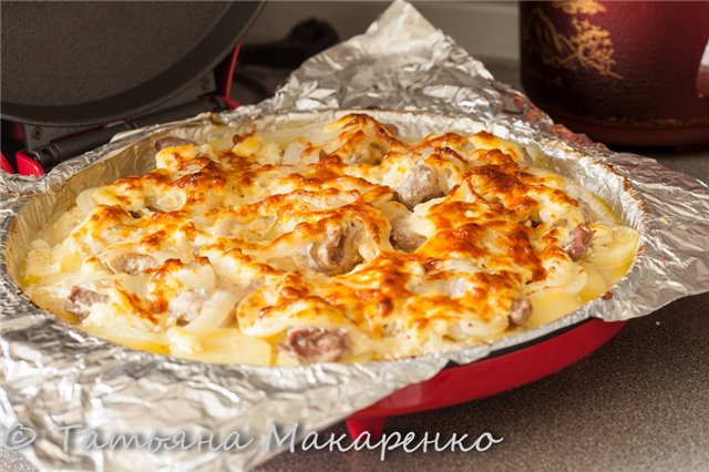 French style meat with potatoes (pizza maker Princess 115000)