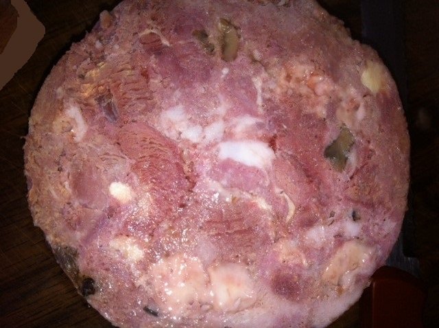 لحم الخنزير مع الفطر والجبن في صانع لحم الخنزير Tescoma