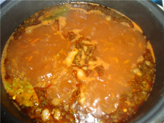 Kharcho con cordero en olla de cocción lenta (clase magistral)
