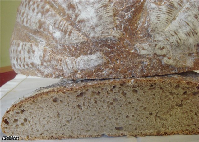 خبز القمح الجاودار مع عجين الجاودار.