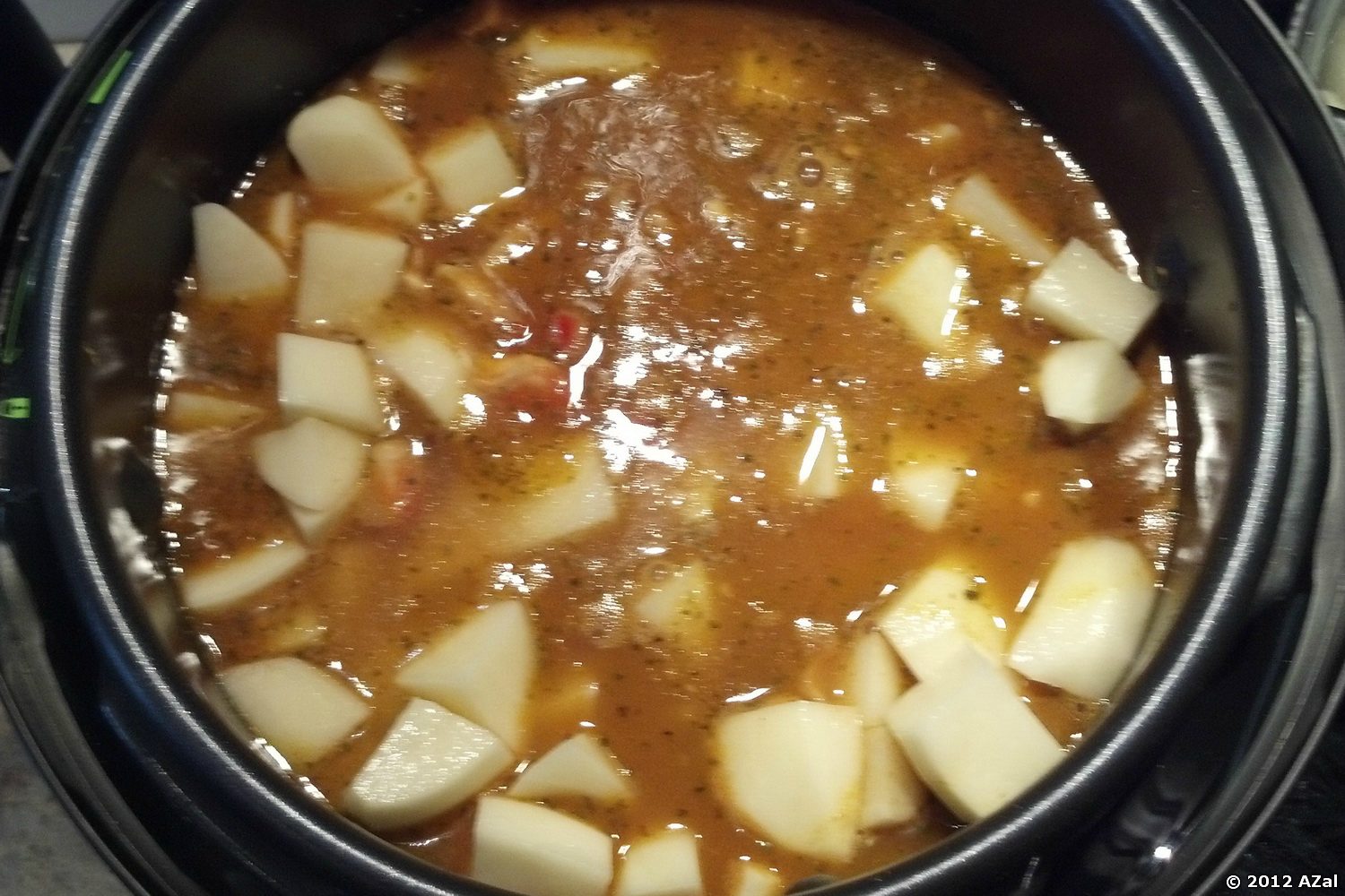 Hungarian goulash soup (multicooker Moulinex Minute Cook CE4000)
