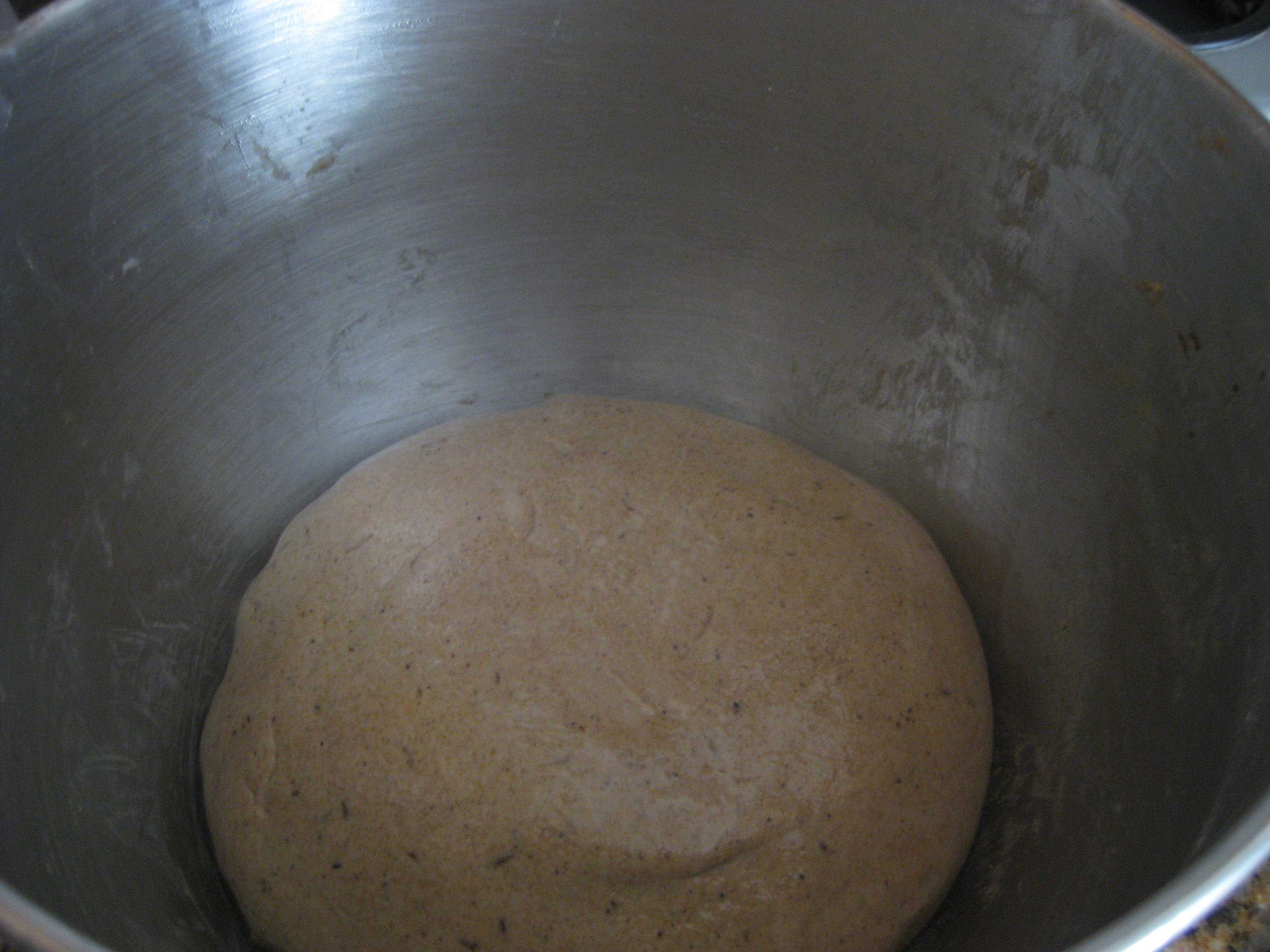 Žitno-pšeničný chléb založený na ruštině