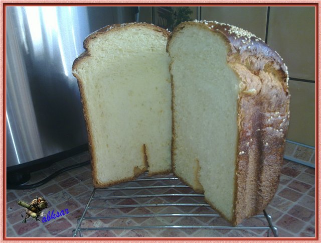 Butter brioche bread