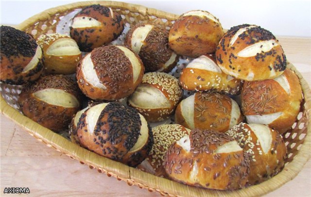 Tyrolean buns in the oven