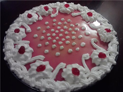 Creamy cherry cake