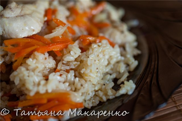 Pilaf with chicken in Oursson 5010 pressure cooker