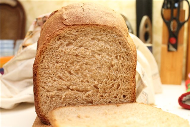 לחם שיפון חיטה עם קמח מלא. איכר