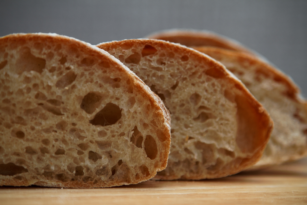 Pan viejo de Como (Pane di Como Antico) en el horno