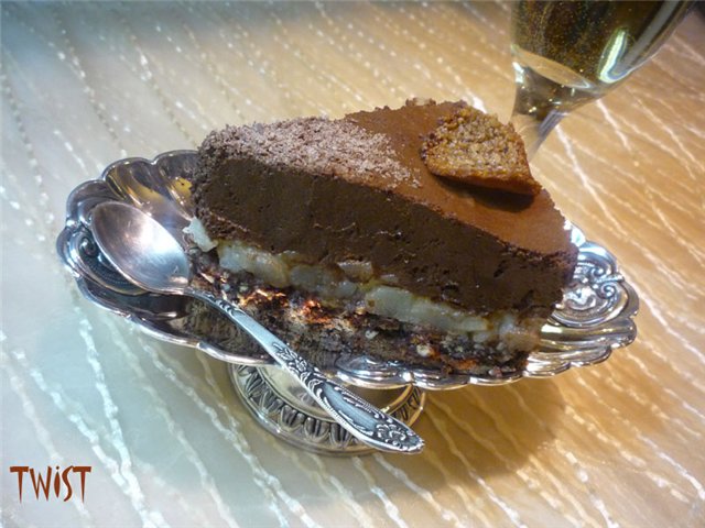 Pear and chocolate crustillian cake