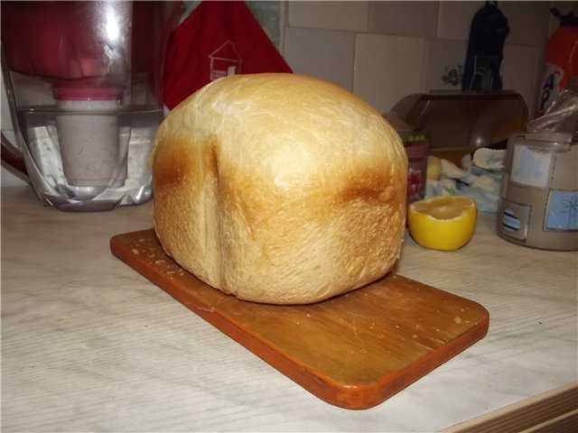 Pan de soda francés en una máquina de pan