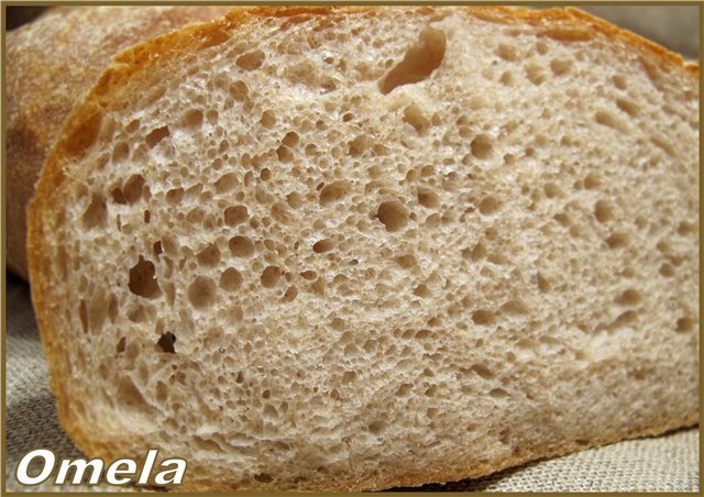 Rustykalny chleb pszenny (Pane Bigio) w piekarniku