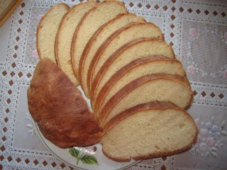 Szybko zagniatany chleb serowy w piekarniku