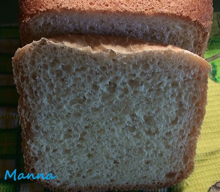 Pan de trigo con sirope de piña