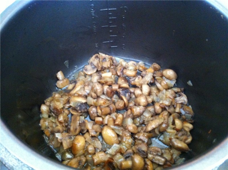 Pearl barley (pearl barley pilaf with mushrooms and navels), pressure cooker Saturn ST-MC9184