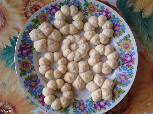 Press cookies "Lakomka" (collection of recipes)