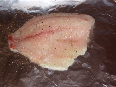 سمك مطهو على البخار (سريع ولذيذ وخالي من المتاعب)