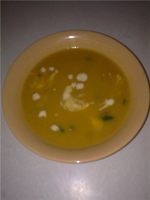 Sopa de puré de calabaza (sopa Cabotya no kurimu)