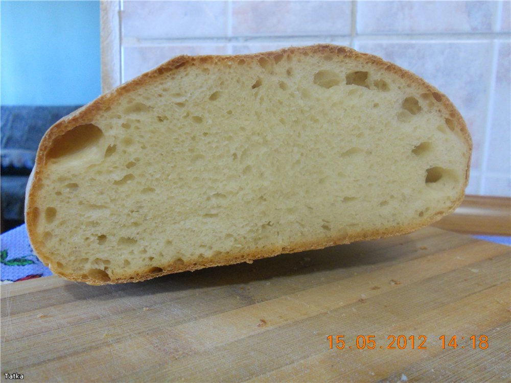 Pan de masa italiana en el horno