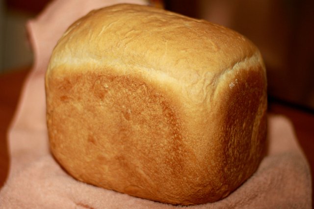 Pane francese a lievitazione naturale in una macchina per il pane