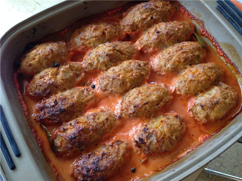 Cabbage rolls are lazy in the oven