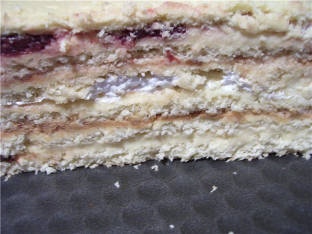 Shortbread cake with different creams