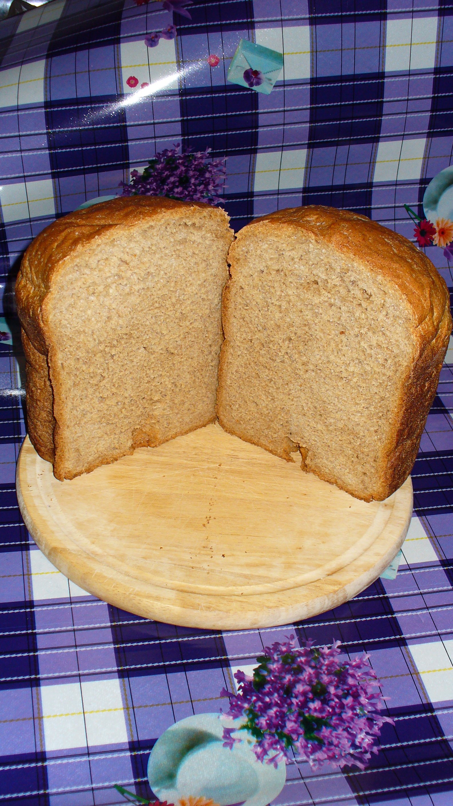 LG HB-2001BY. Búza hajdina kenyér