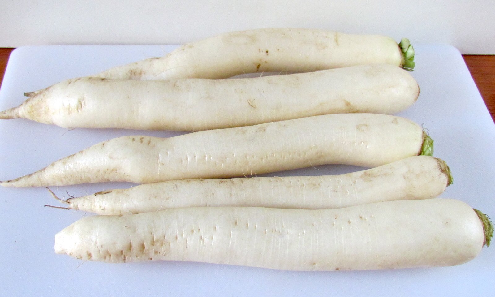 Pickled daikon for sushi