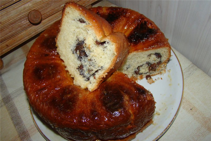 Roll (pie) with raisins or poppy seeds (Polaris 0305)
