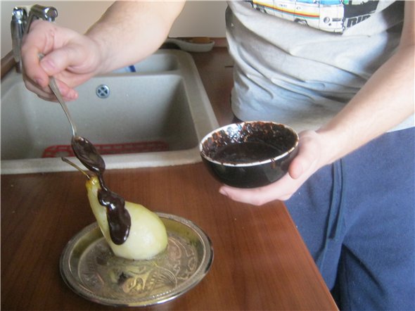 Pears in chocolate