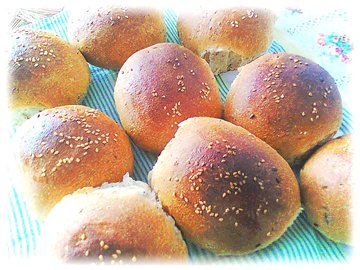 Whole wheat buns and cakes