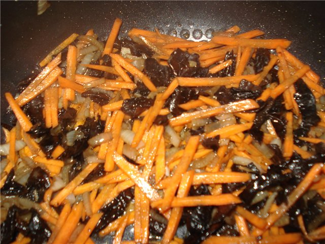 الحنطة السوداء مع الفطر المجفف (نموذج Stadler متعدد الطهي)
