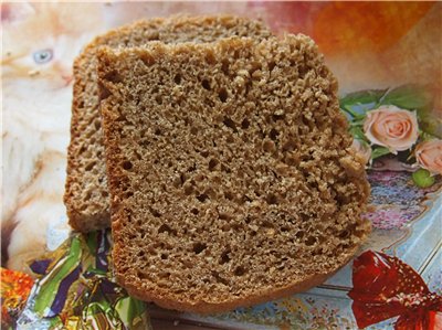 Czarny chleb w powolnej kuchence