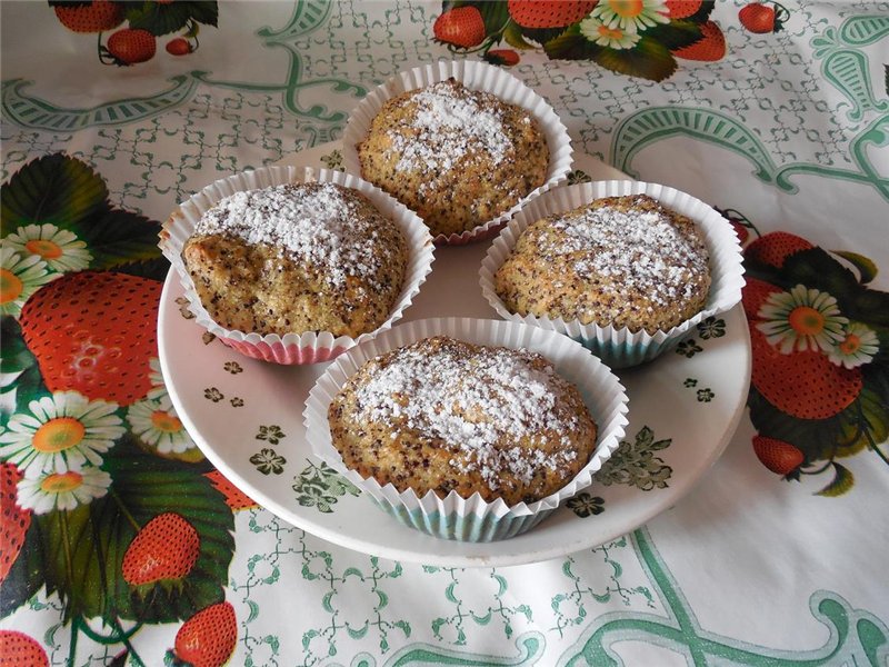 Cupcake with poppy seeds and orange (lean)
