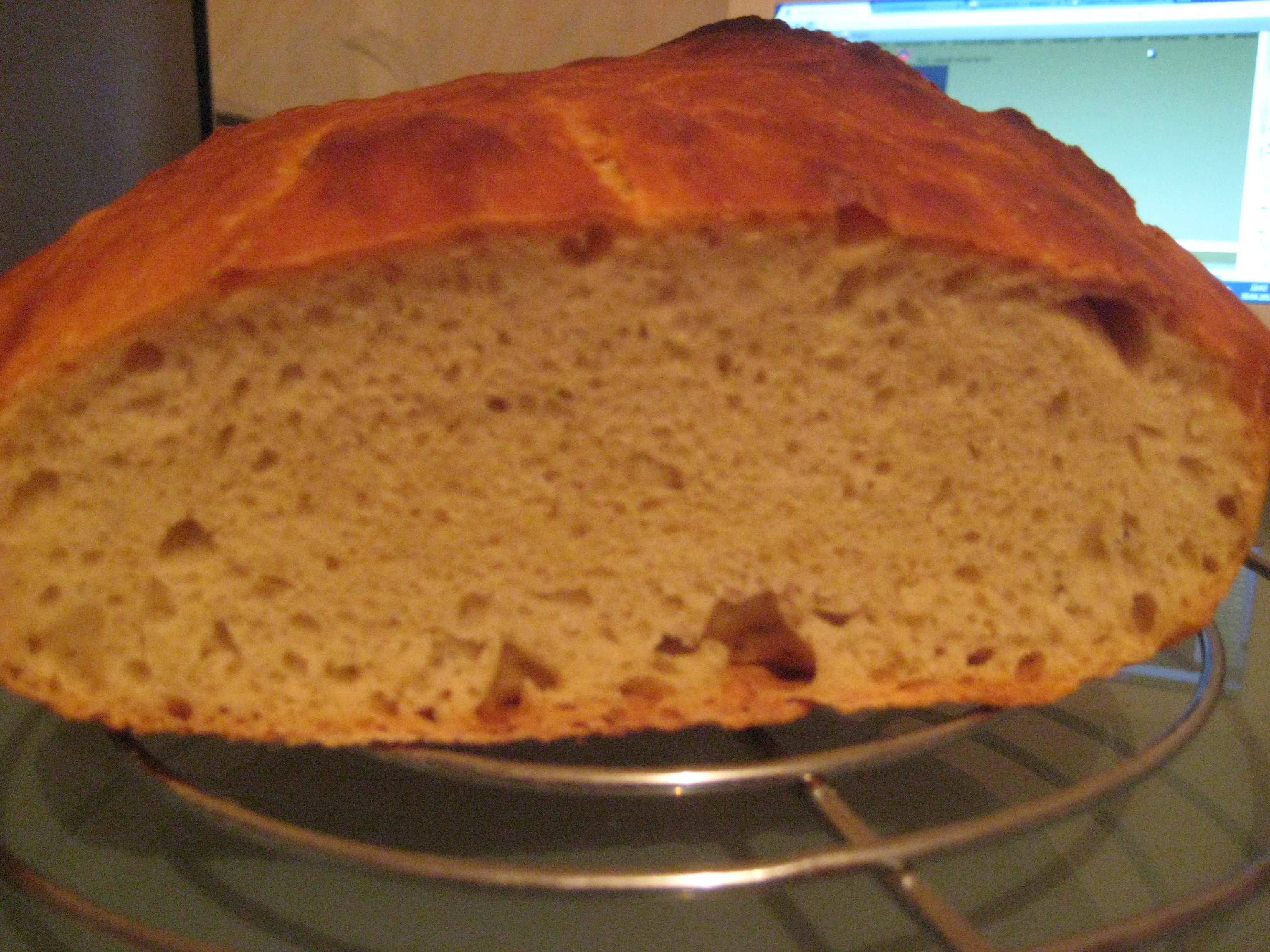 Bread without kneading in 13 hours (in the oven)