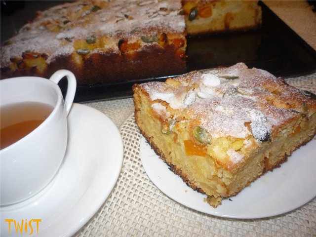 Almond pie with apple and pumpkin filling